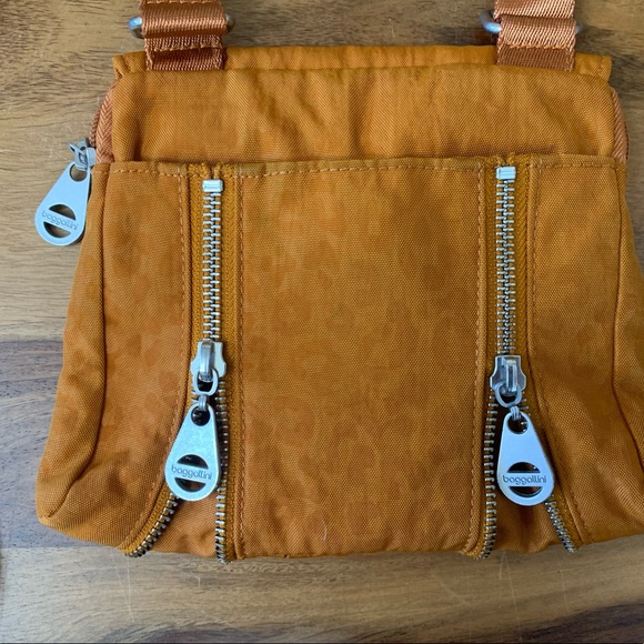 BAGGALLINI Orange Leopard Print Crossbody Bag - Picture 2 of 7